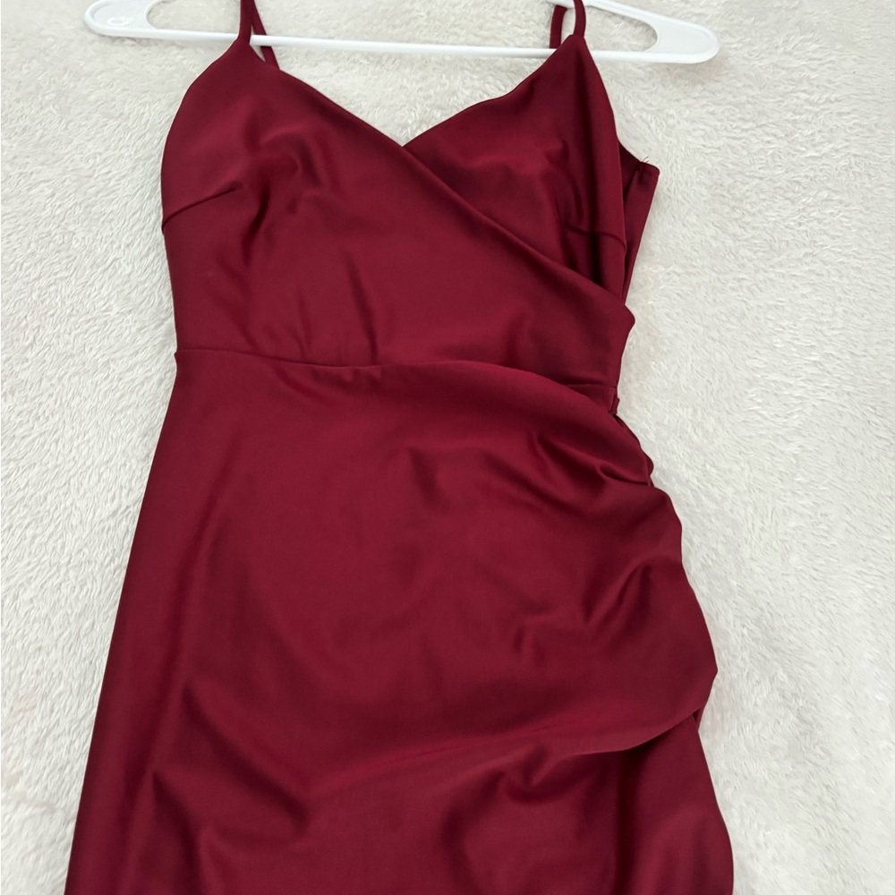 Elegant Burgundy Windsor Dress
